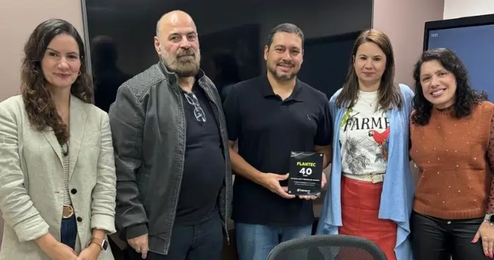 Plantec celebra 40 anos com homenagem do Banco do Brasil
